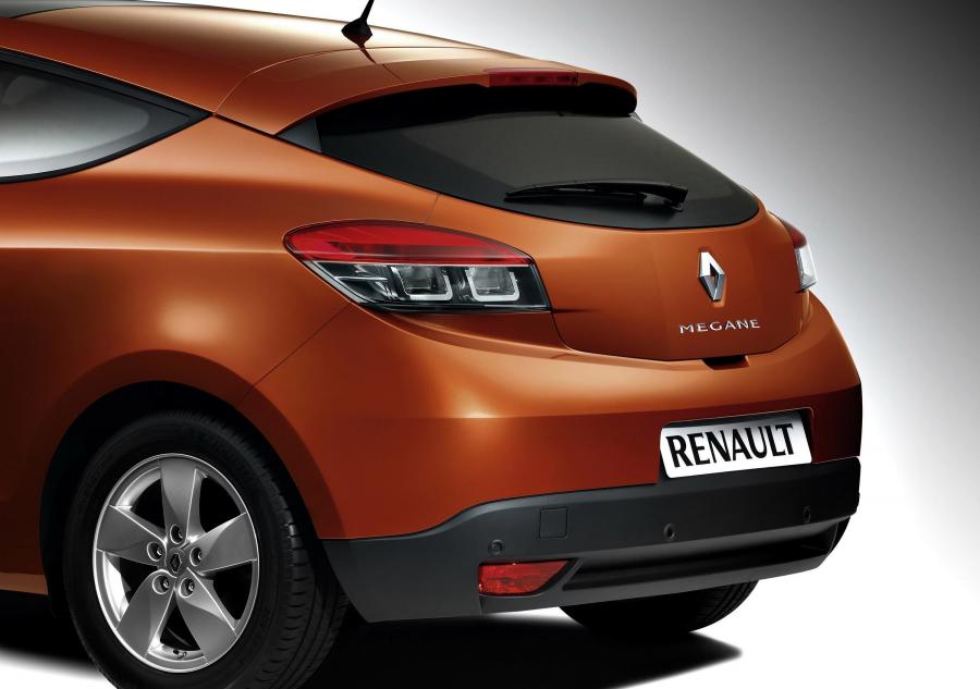  Renault Megane Coupe 2009 года  (фото 37 из 73)